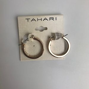 TAHARI gold tone DESIGNER FASHION HOOP EARRING